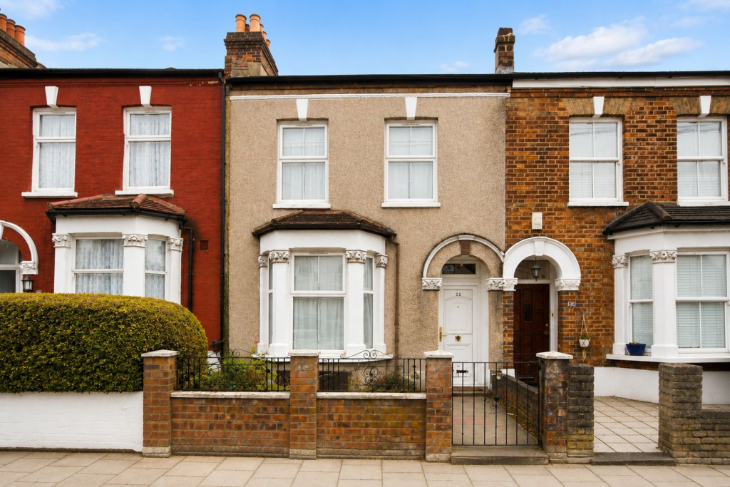 Main image of property: Ferrers Road, London, SW16