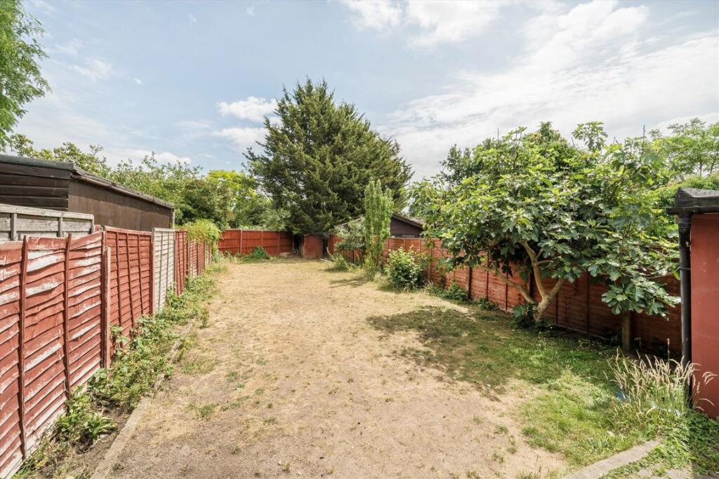 House in Twickenham - More