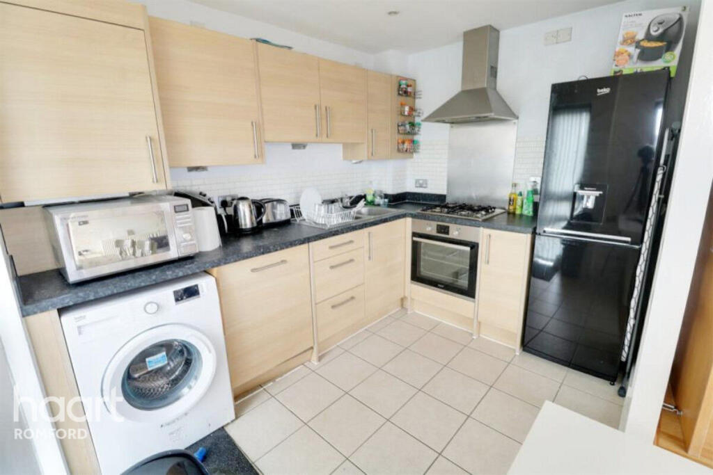 Apartment in London - More