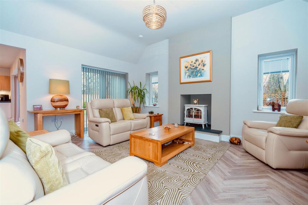 House in North Kesteven, Dunston - View 5