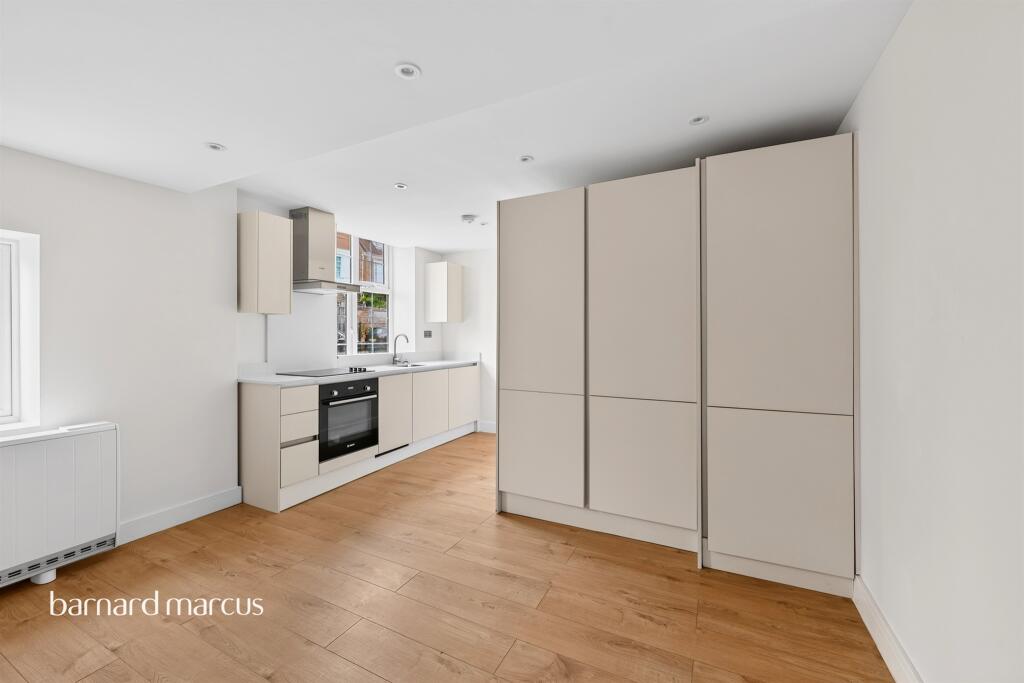 Dene Street, Dorking photo 4
