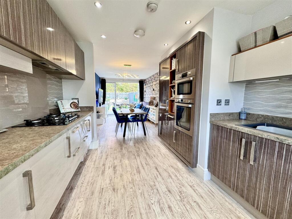 Collier Way, Mapplewell, Barnsley photo 2