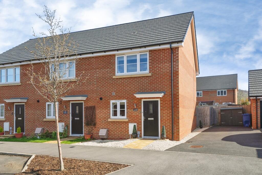 Main image of property: Poppy Drive, Bishops Cleeve, Cheltenham, Gloucestershire, GL52