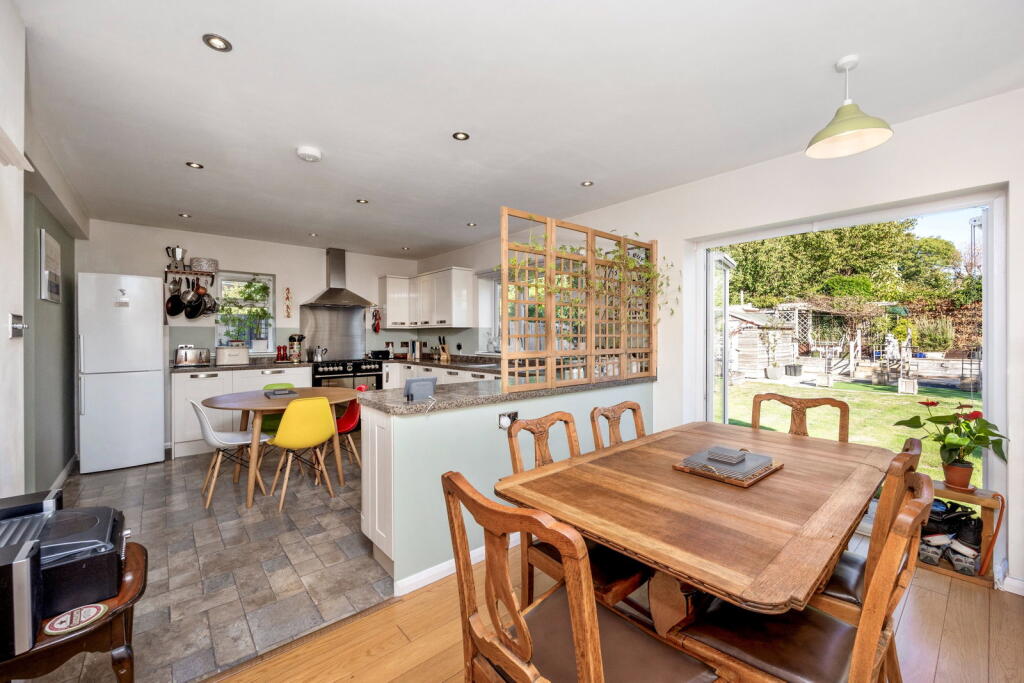 House in Brighton - View 5