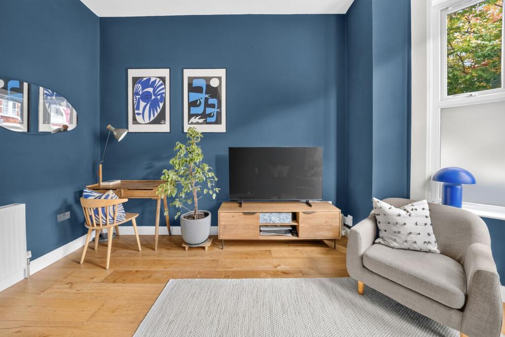 Apartment in London - More