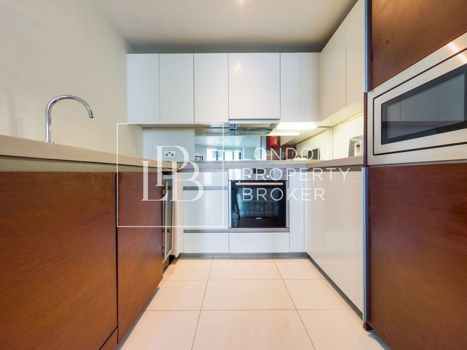 Apartment in London - View 3