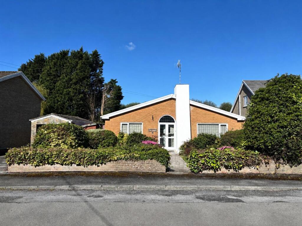 Main image of property: Heol Panteg, Burry Port