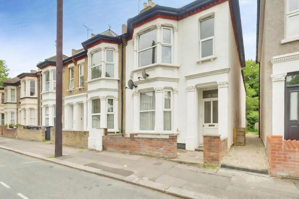 Main image of property: Ashburnham Road, Southend-on-sea, SS1