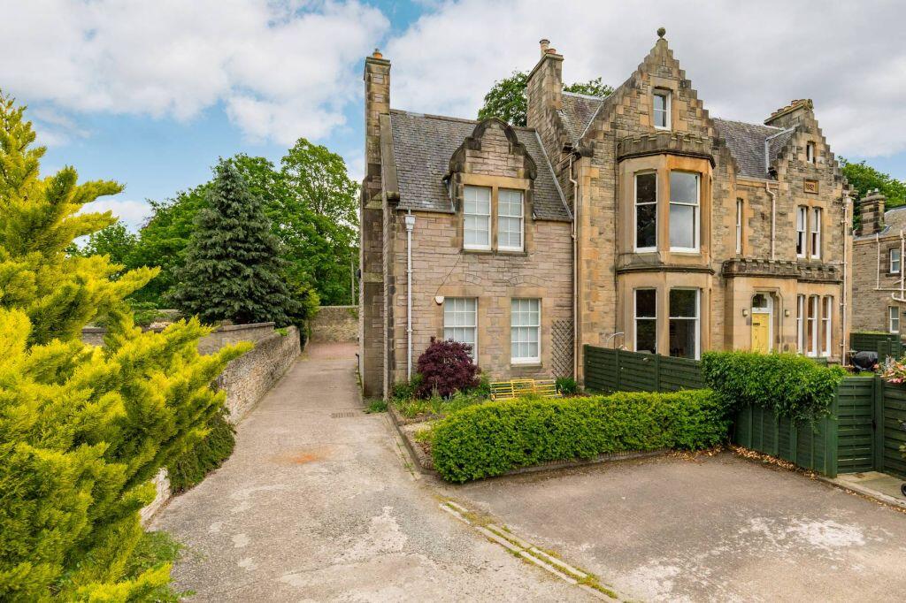 Main image of property: 11D, Ravelston Park, Edinburgh, EH4 3DX