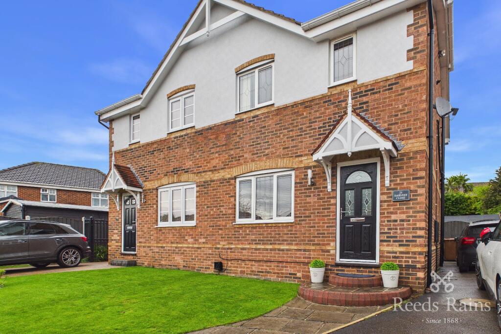 Main image of property: Harvest Close, Pontefract, West Yorkshire, WF8