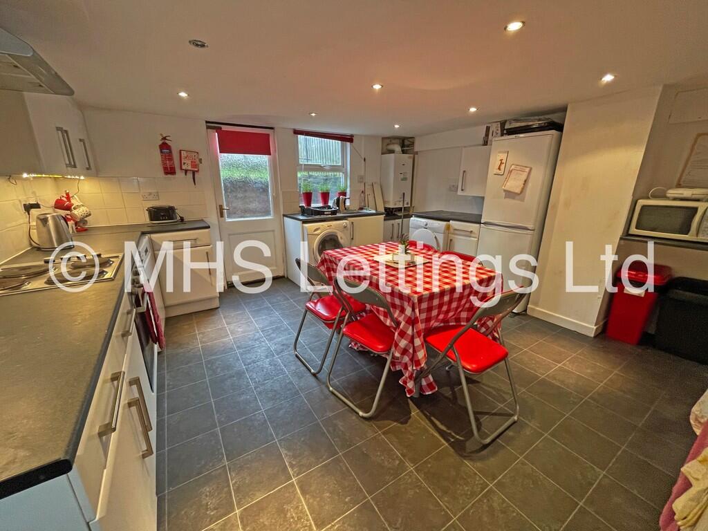 141 Ash Road, Leeds, LS6 3HD - View 4