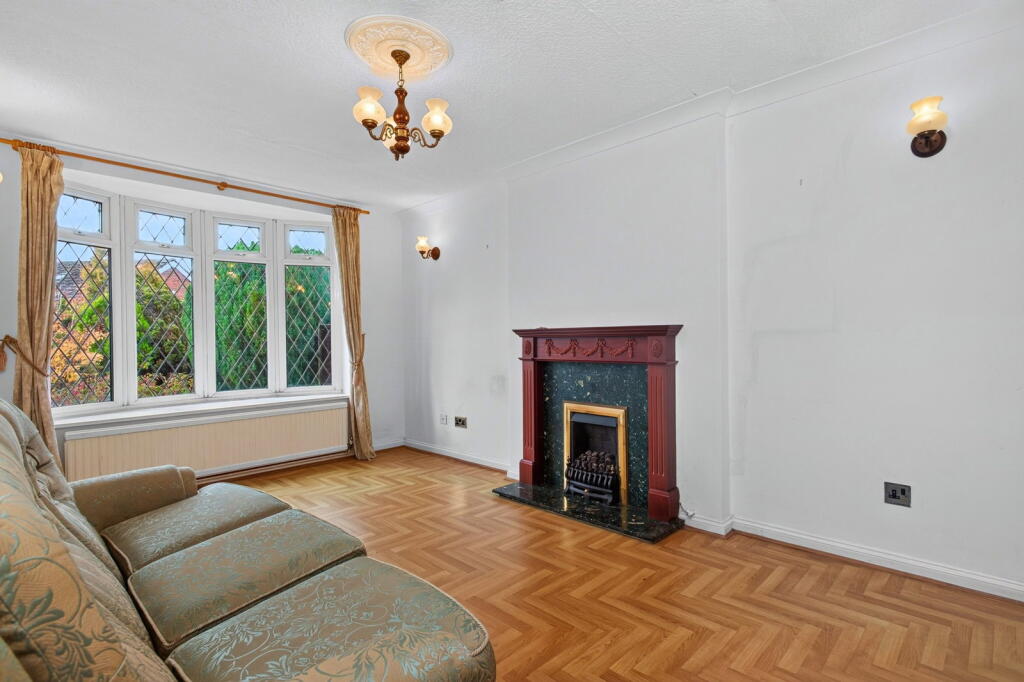 Latimer Crescent, Market Harborough, LE16 8AP photo 3
