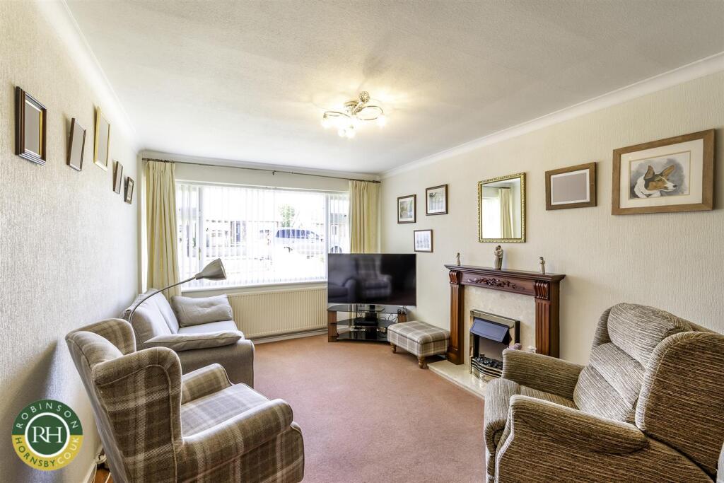 All Hallowes Drive, Tickhill, Doncaster photo 2