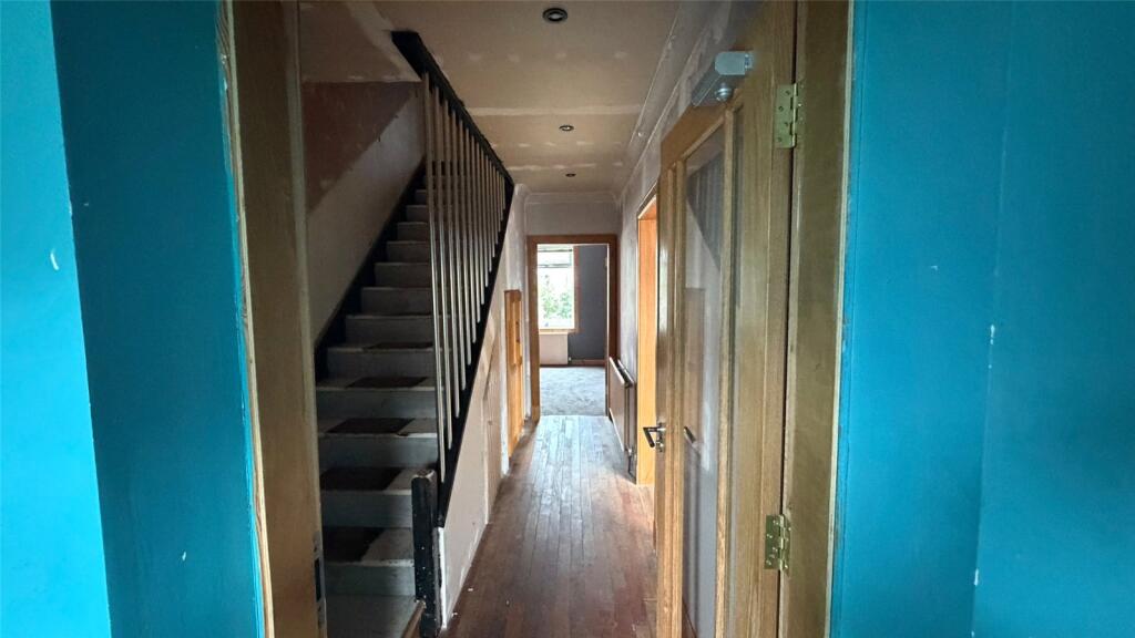House in Kilmarnock, East Ayrshire - View 2