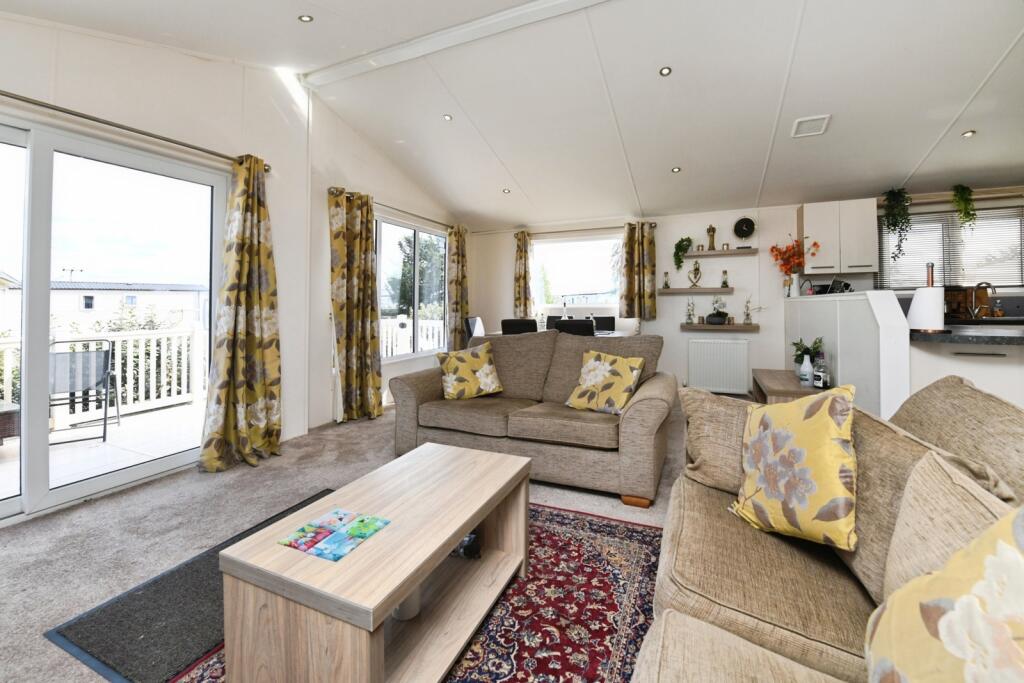 House in Maldon, Steeple - View 4