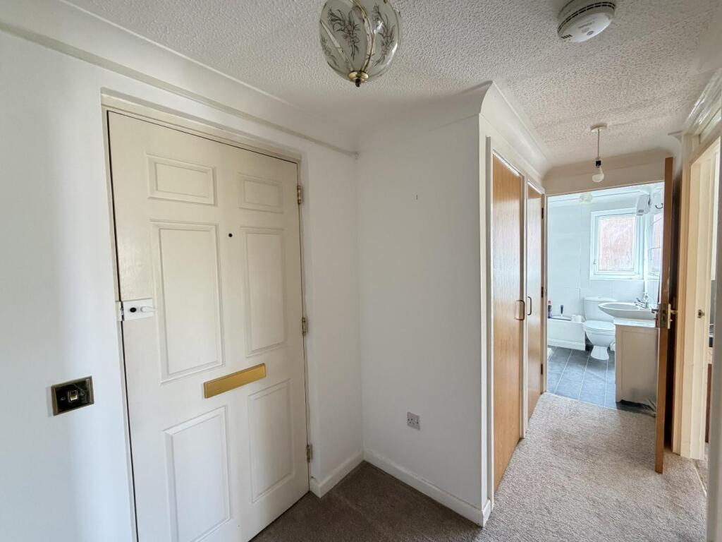 Apartment in Stevenage - View 5