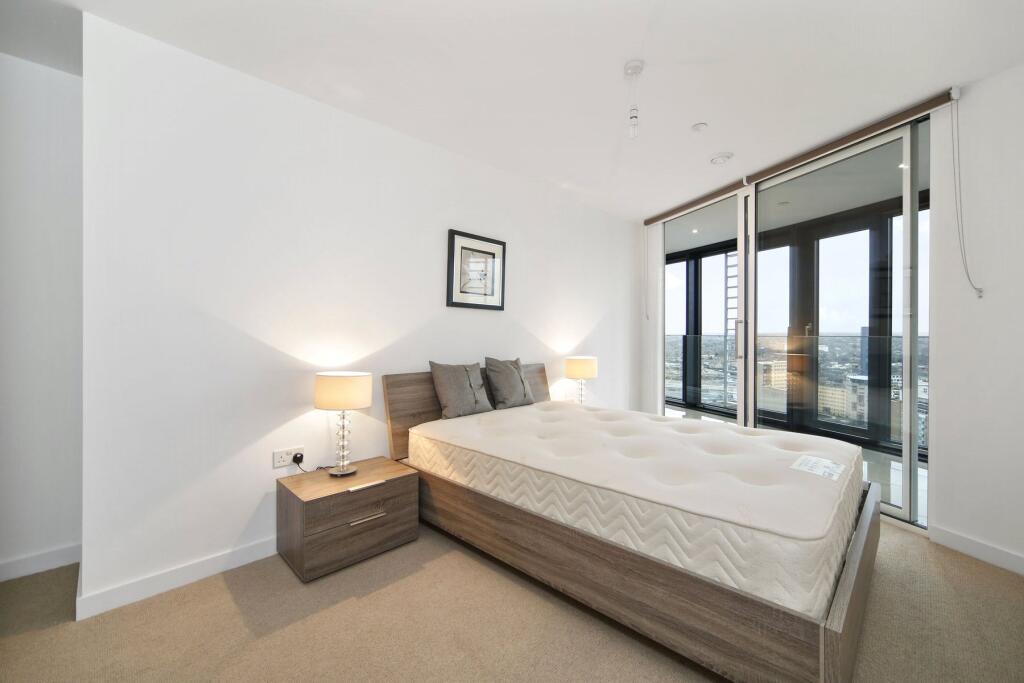 Apartment in London, Stratford - View 4