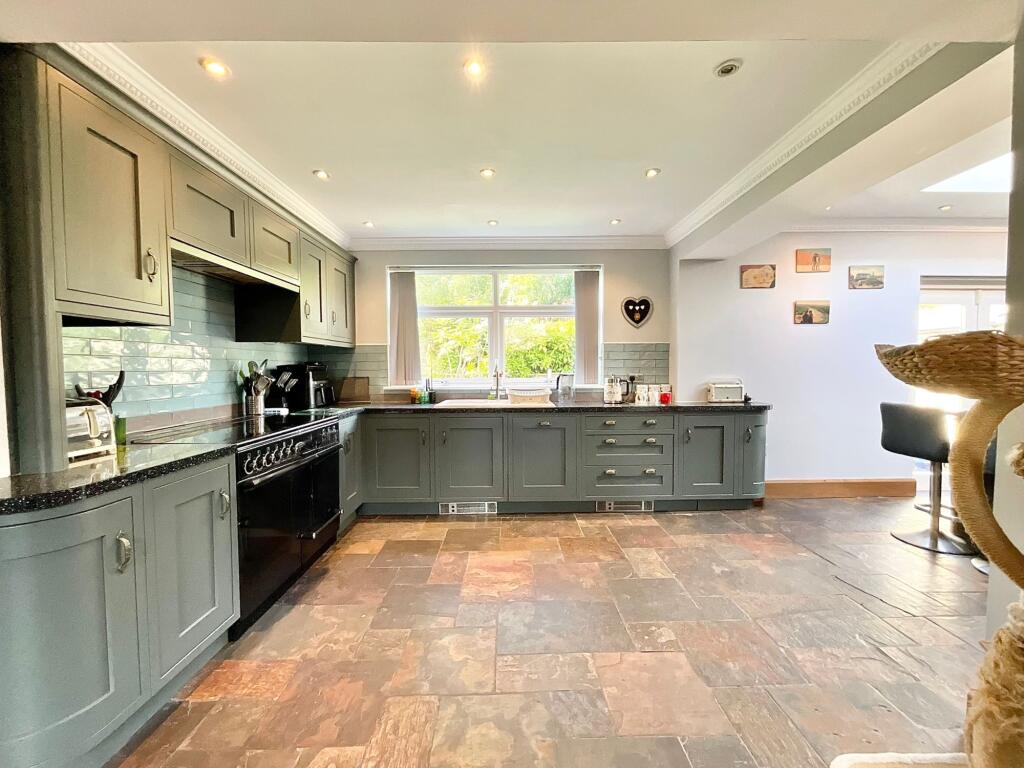 House in Staffordshire Moorlands, Forsbrook - More
