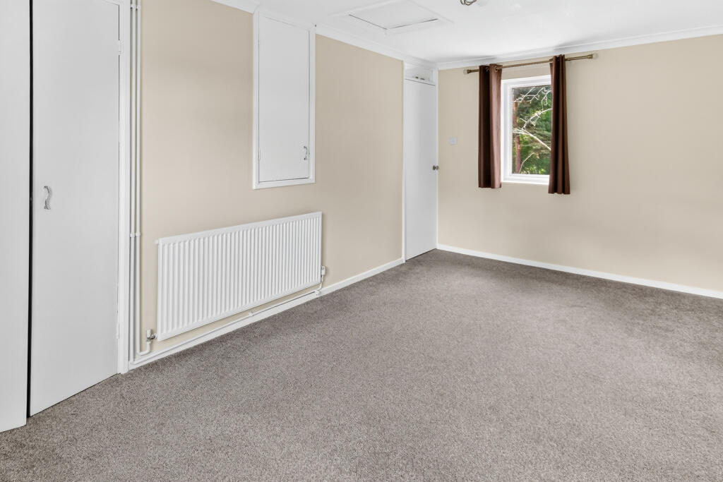 Apartment in Bracknell, Crown Wood, Birch Hill - View 4