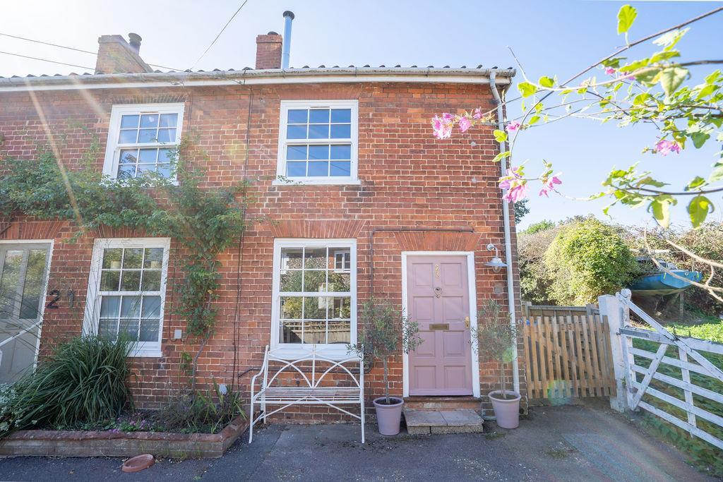 1-bed terraced on Valley Road, Leiston, £160,000