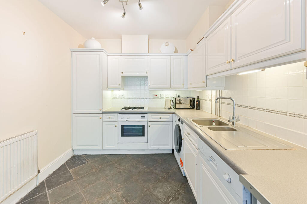 Priory House, Folgate Street, Spitalfields, London, E1 - View 6