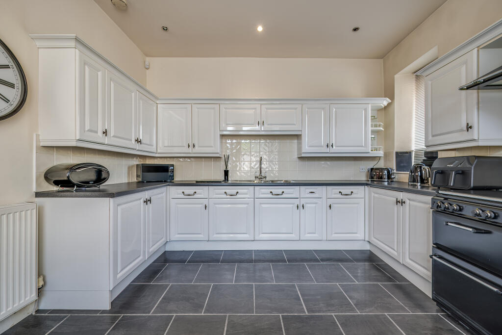 House in Lancaster, Bentham - More