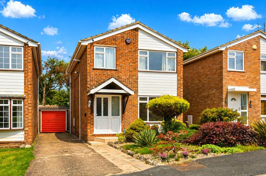 Main image of property: Rushden Way, Farnham, Surrey, GU9