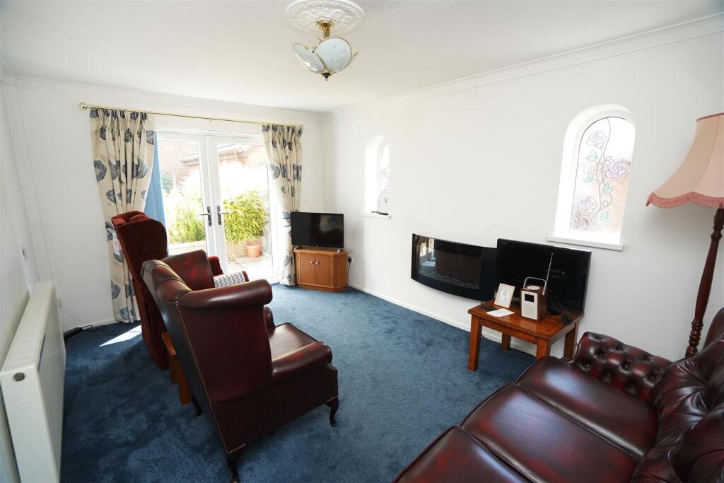 Chilgrove Avenue, Blackrod, Bolton photo 2
