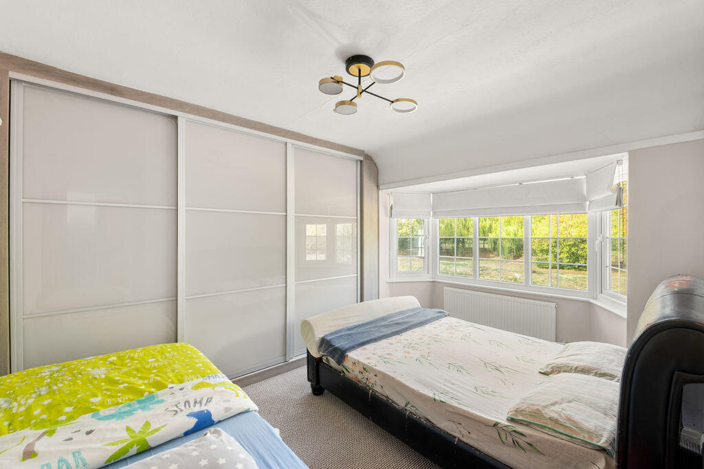 House in London - View 5