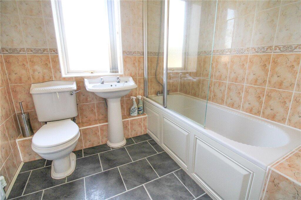 House in Bradford, Keighley - View 5