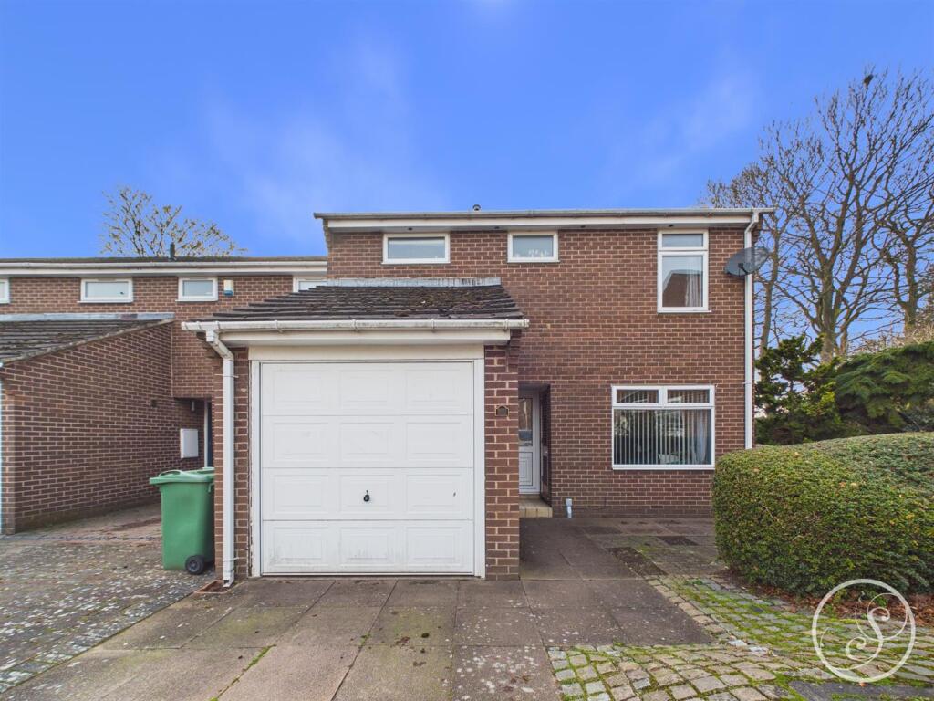 Main image of property: Pendil Close, Leeds