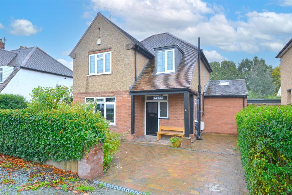 3-bed detached on Mytton Oak Road, Copthorne, Shrewsbury, £535,000