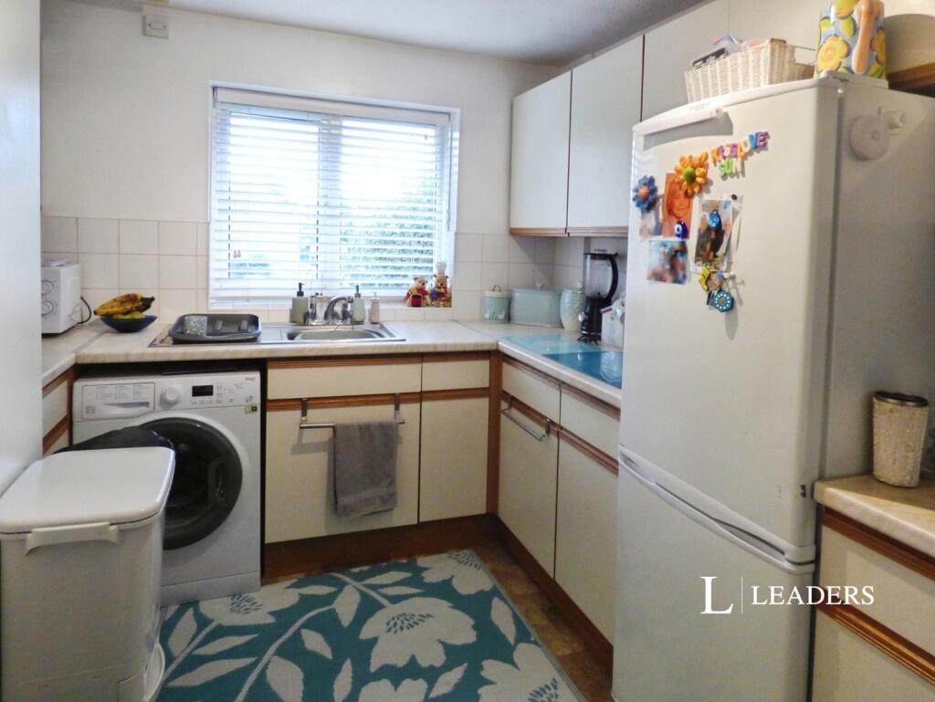 Apartment in Arun, Rustington - View 5