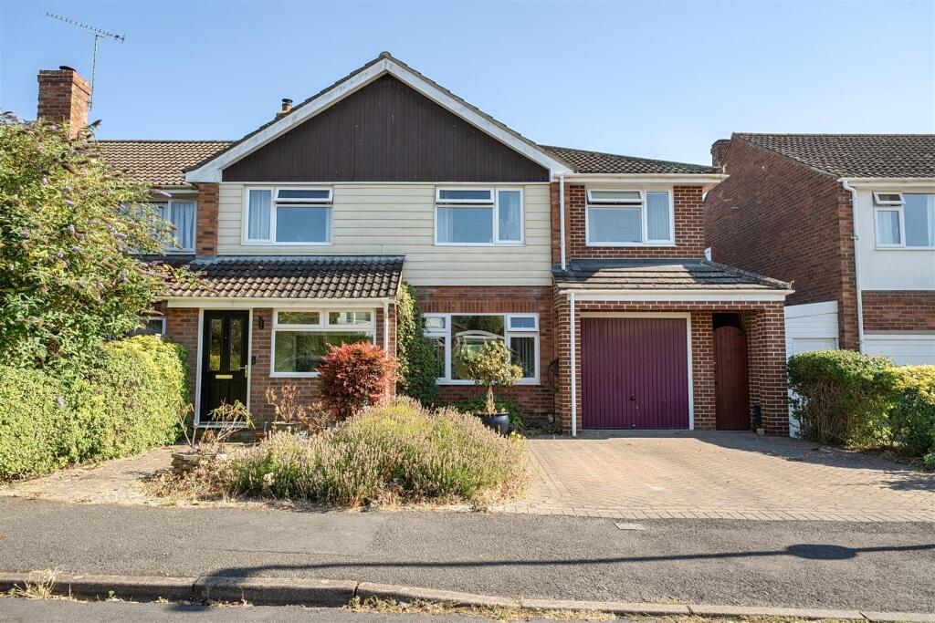 Main image of property: Wilmot Way, Wantage, Oxfordshire, OX12