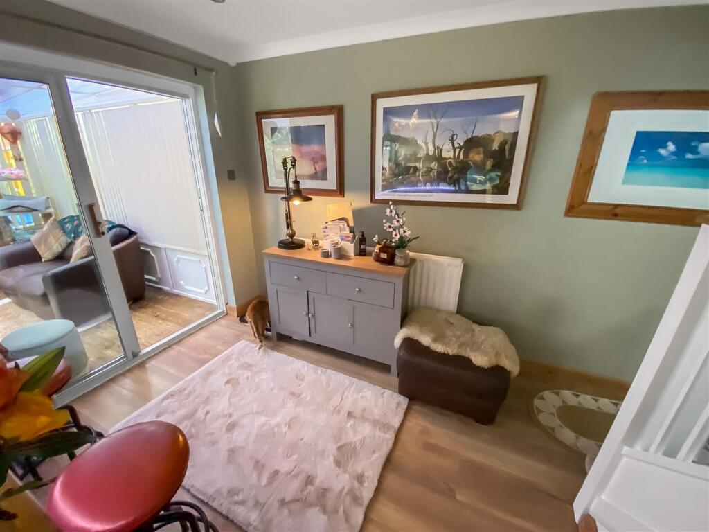 Yarrow Court, Woodham photo 4