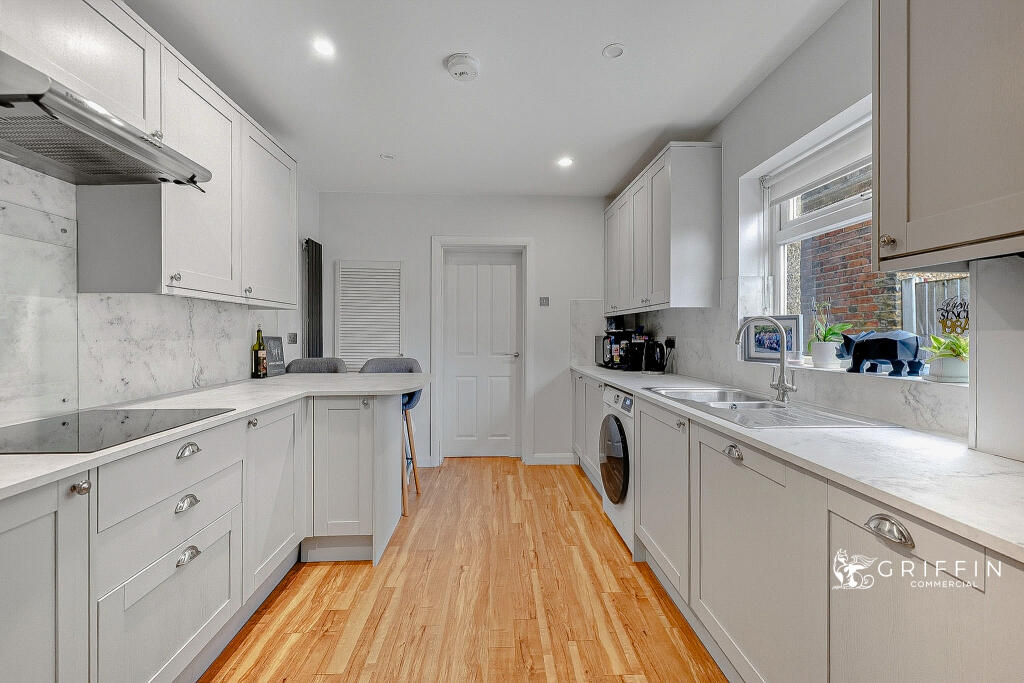 Main image of property: Kent Road, Grays, RM17