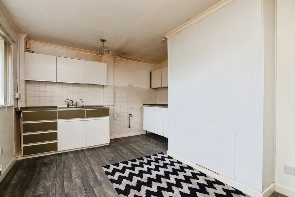 Additional image 3 of Farhill Close, West Bromwich