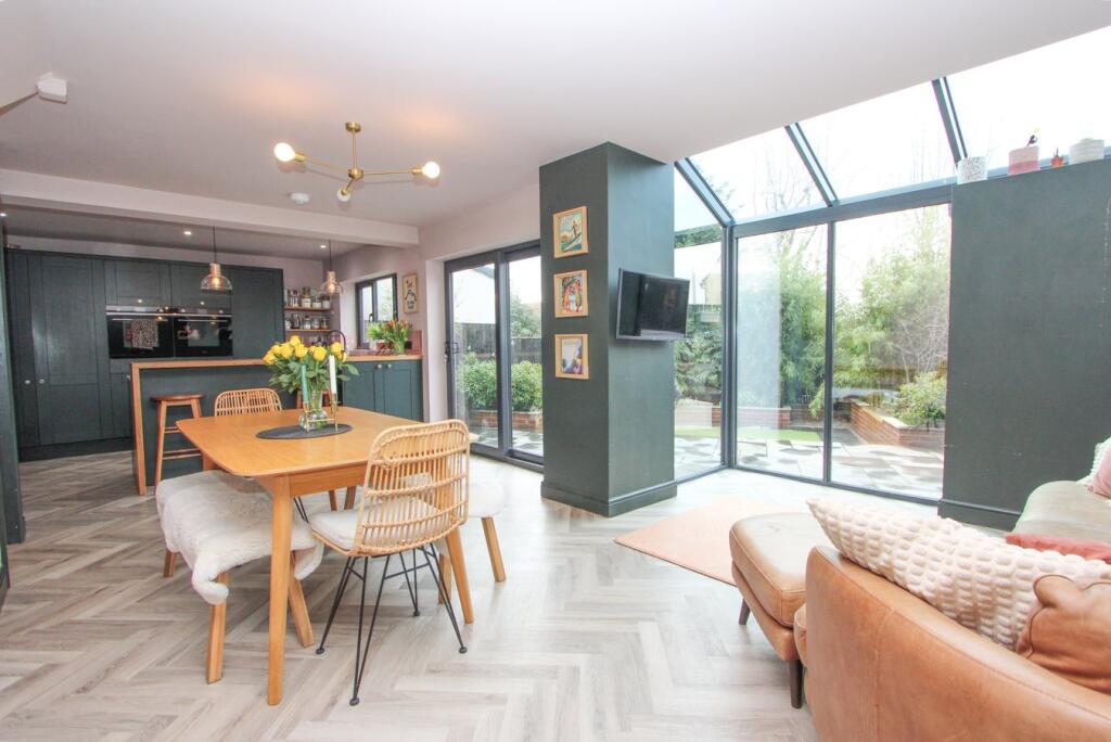 Melbourne Drive, Chipping Sodbury, BS37 - View 2
