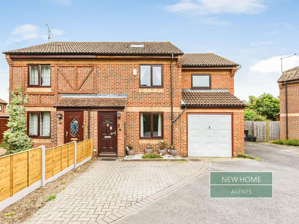Main image of property: Larchside Close , Spencers Wood, Reading, RG7 1DS