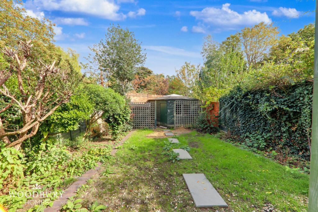 House in Epping Forest, Buckhurst Hill - View 4