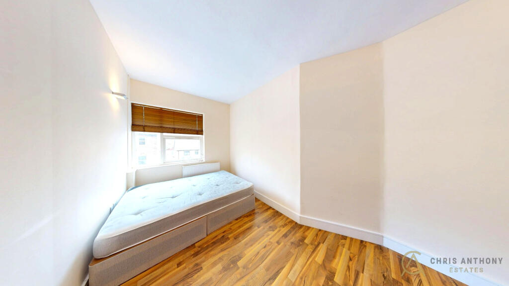 Main image of property: Hillside House, 2 Friern Park, London, N12