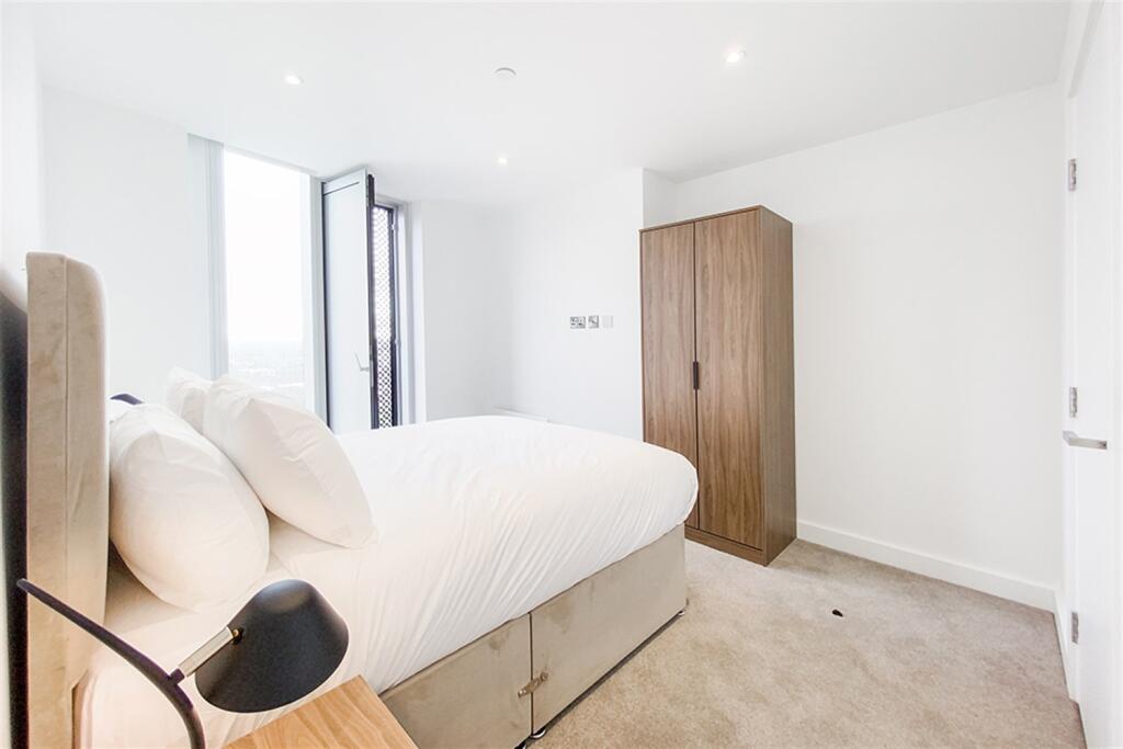 East Tower, Owen Street, M15 - View 3