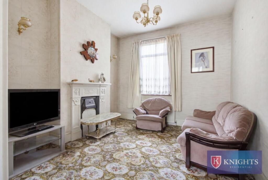 Elsden Road , Bruce Grove, London, N17 - View 3