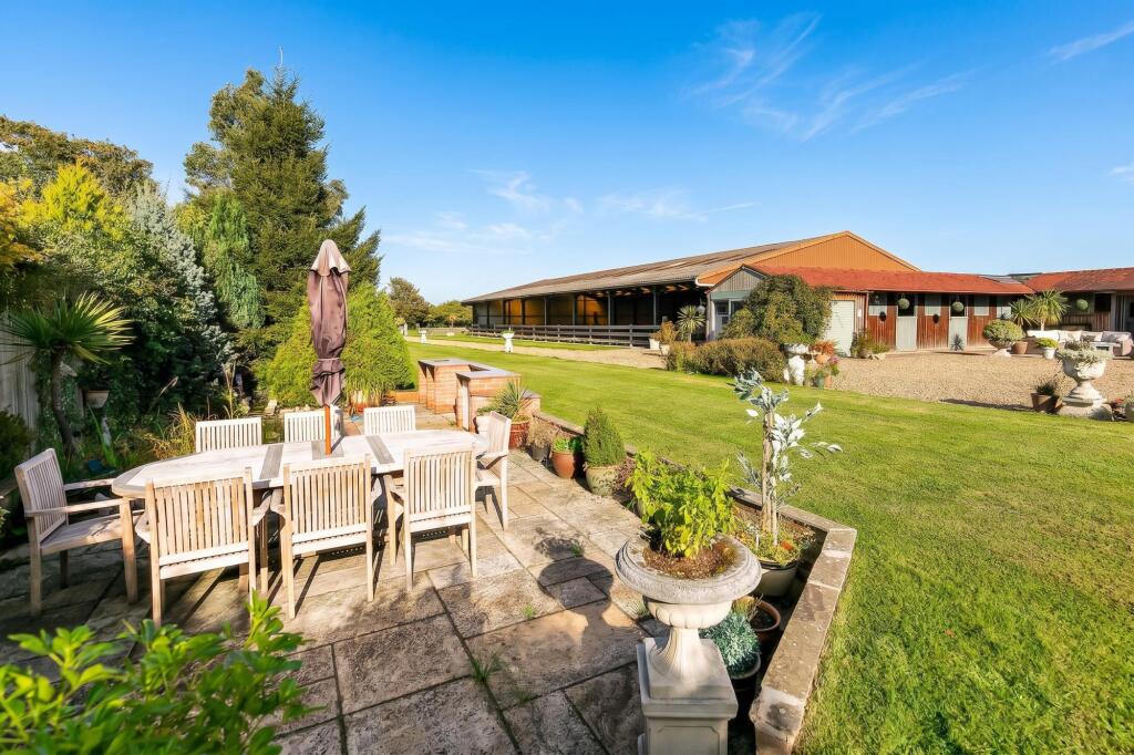 House in York - View 2
