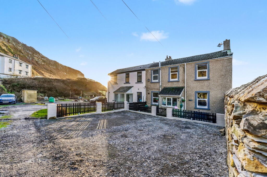 3-bed semi-detached on Cliff Villas, Parton, Whitehaven, CA28 6NU, £230,000