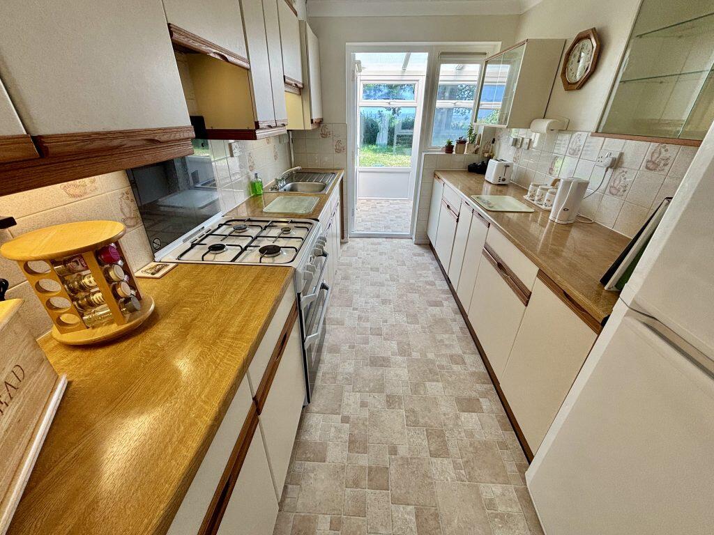 Redwood Road, Yeovil, Somerset, BA21 photo 2