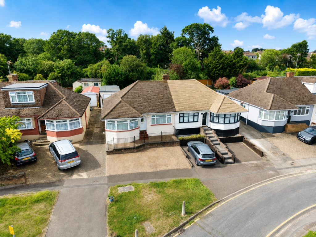 Main image of property: Broad Walk, Hockley, Essex