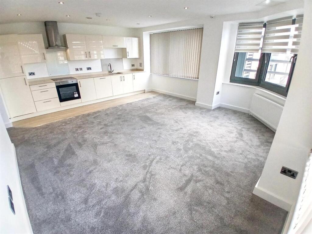 Parkstone Road, Poole photo 2