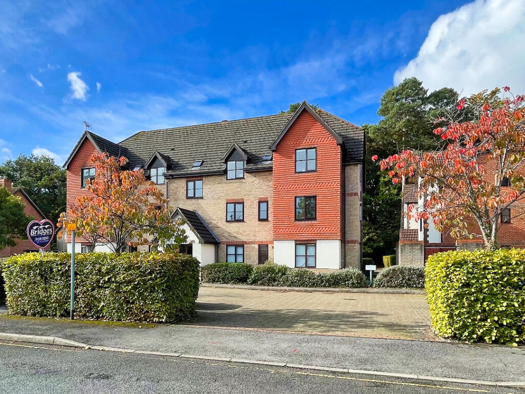 Main image of property: Tamworth Drive, Fleet, Hampshire, GU51