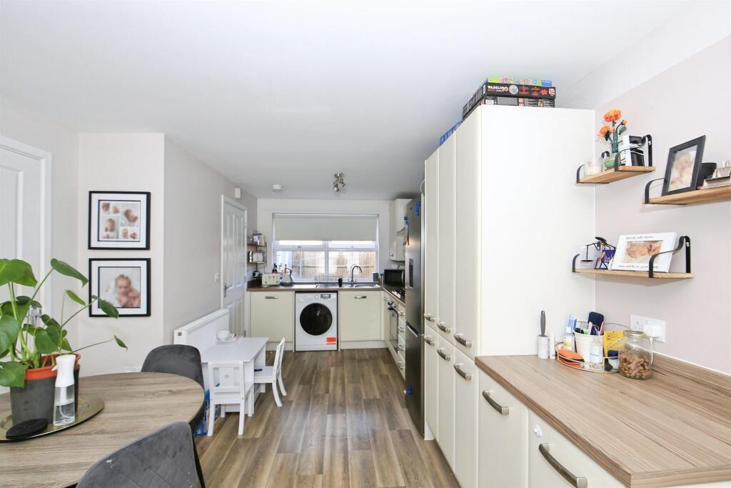House in Fenland, Whittlesey - More